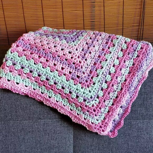 Crochet BABY BLANKET AFGHAN Granny Squares 32" x 32" Pink Girl New Gift - Picture 6 of 10